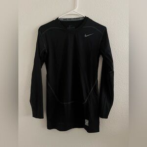 nike fitted long sleeve dri fit